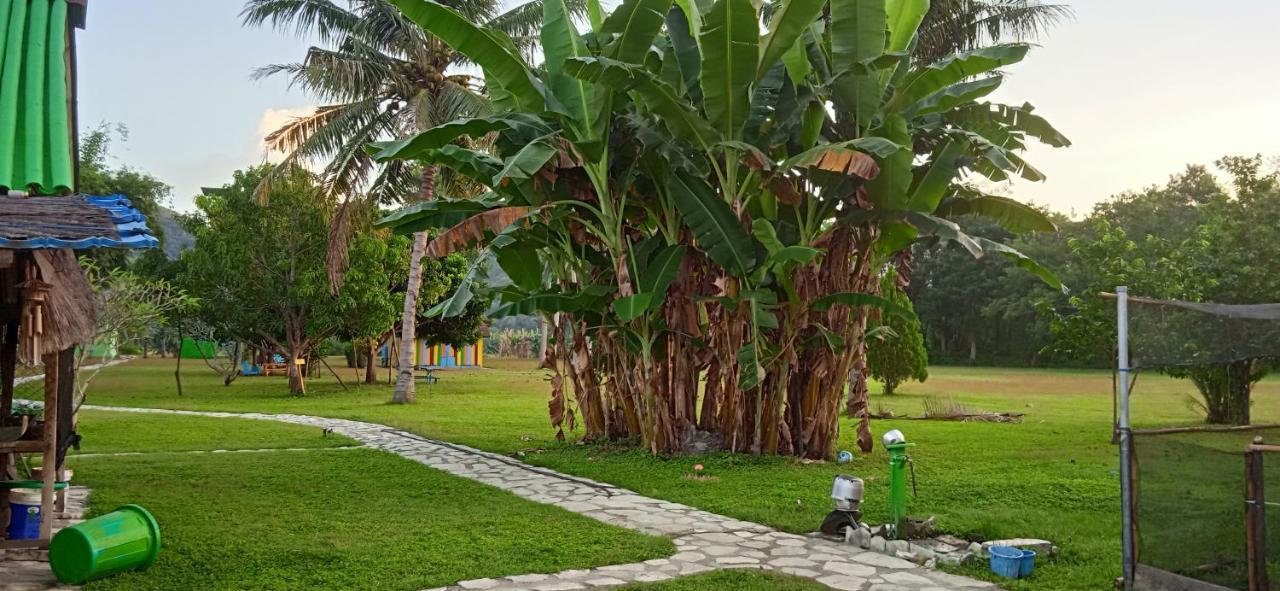 Pandang 4 Pohon - Les 4 Arbres B&B 외부 사진